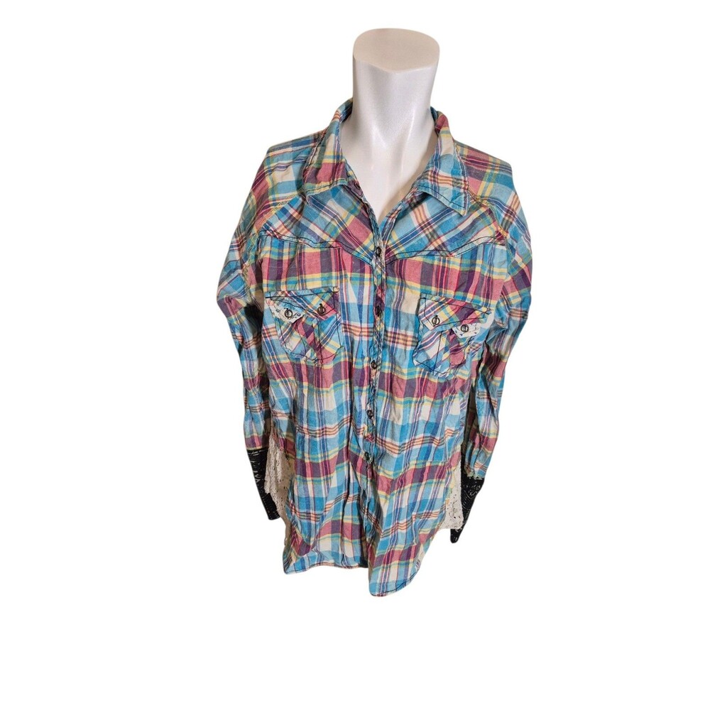 Gimmicks by BKE For The Buckle Boho Western Lace Crochet Plaid Shirt Top Sz M/L